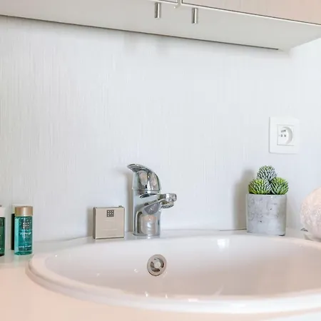 Apartment In A Unique Location With Swimming Pool