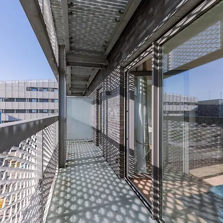 Apartment In A Unique Location With Swimming Pool *